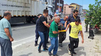 Samsun'da katı atık taşıyan tıra çarpan motosikletteki 2 kişi yaralandı 
