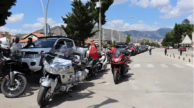 Amasya'da off-road araçları ve motosikletlerle geçiş gösterisi yapıldı