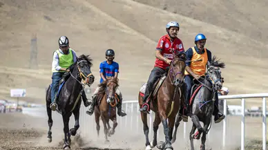 Serdar Şan Önderliğinde Hınıs, At Yarışı Festivaliyle Renkleniyor!