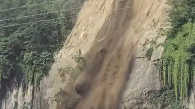 Rize’de heyelan kamerada