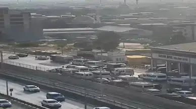 BURSA Düğün konvoyu yolu trafiğe kapattı, yüzlerce metre araç kuyruğu oluştu (VİDEO EKLENDİ)