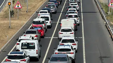 Tekirdağ'dan İstanbul yönüne araç yoğunluğu artarak sürüyor