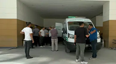Konya'da hafif ticari araç devrildi: 3'ü çocuk 4 ölü, 2 yaralı (2) 