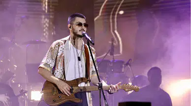 Şarkıcı Semicenk "Trabzon Kültür Yolu Festivali"nde konser verdi