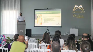 Otizm Aile Danışma Merkezi’nden ailelere eğitim 