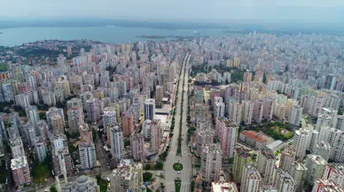 Adana'da ilk iki çeyrekte 10 bin 972 konut satıldı