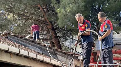 Sinop'ta inşaat firmasının deposunda yangın