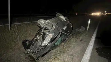 Kastamonu'da devrilen otomobildeki baba ve oğlu yaralandı