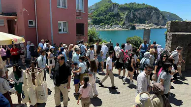 Amasra, 9 günlük bayram tatilinde 1 milyona yakın ziyaretçi ağırladı