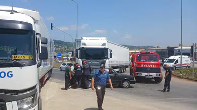 Otomobil ile TIR kavşakta çarpıştı: 2 yaralı