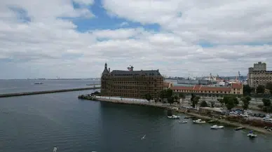 İstanbul - Restorasyonu devam eden Haydarpaşa Garı'n son hali havadan görüntülendi