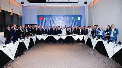 Cevdet Yılmaz, Cezayir Demokratik Halk Cumhuriyeti Başbakanı Larbaoui ile görüştü (2)