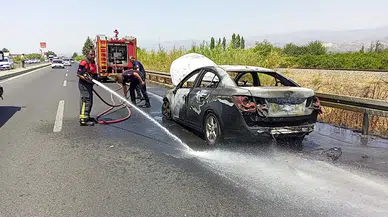 AYDIN Seyir halindeyken alev alan otomobilin sürücüsü yaralandı (VİDEO EKLENDİ)