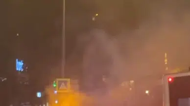 İstanbul - Arnavutköy'de taraftarların havai fişekli kutlamasında ormanlık alanda ve bazı evlerin çatılarında yangın çıktı; 5 gözaltı 