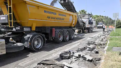 Lara Caddesi'ne sıfır asfalt