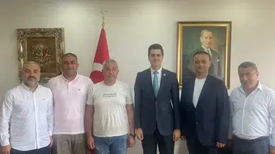 Kemalpaşa'ya Ziyaret: Hopa TSO Başkanı ve Heyeti, İlçe Emniyet Müdürü Nazım Koto'yu Ağırladı