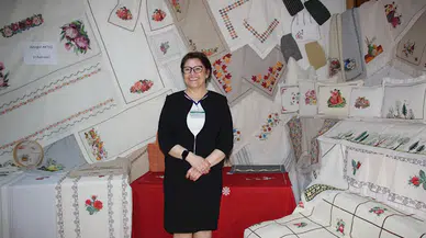 Artvin Halk Eğitimi Merkezince yıl sonu sergisi düzenlendi