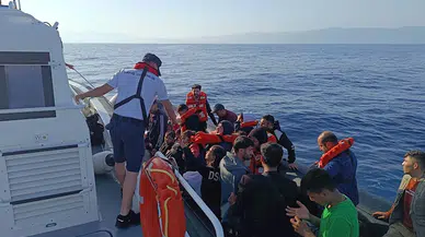 Kuşadası açıklarında 36 kaçak göçmen kurtarıldı