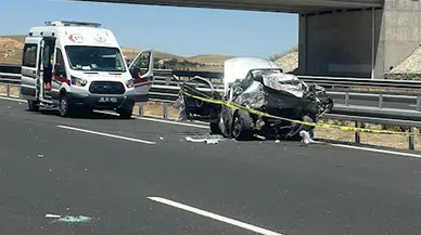 Ankara'da kamyonet, otomobile çarptı; 1 öldü, 2 yaralı