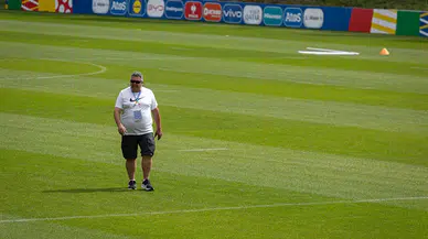 Milli takımın ayak bastığı çimler Türk akademisyenin kontrolünde