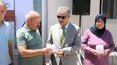 Niğde'de 10 üreticiye 50 damızlık ana arı dağıtıldı