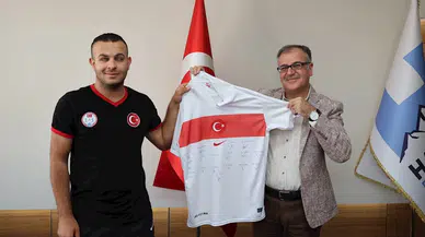 Görme Engelliler Milli Takımı'ndan Başkan Özdoğan'a ziyaret