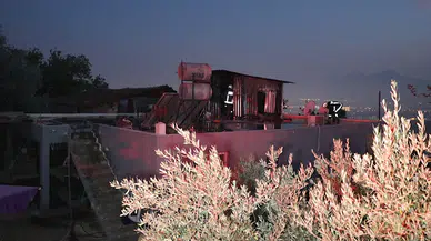 Gecekondunun odunluğunda yangın