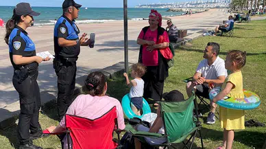 Samsun polisi sahilde boğulma vakalarına karşı vatandaşları uyardı
