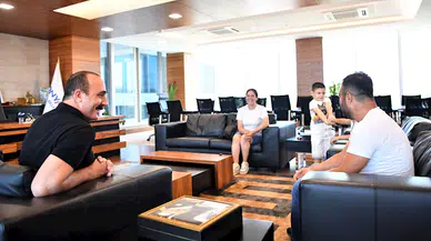 Başkan Kotan, o esnafı makamında ağırladı