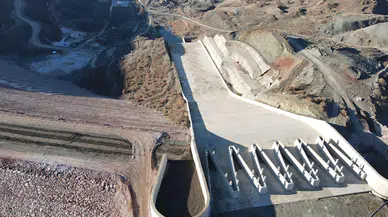 Türkiye'de dar alanda uyguladığı ilk labirent tipi dolusavak barajı tamamlandı