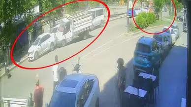 Kazada savrulan kamyonet, park halindeki 2 otomobil ile motosiklete çarptı