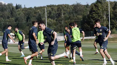 Fenerbahçe'de Djiku ve Osayi-Samuel kampa katıldı