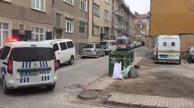 2 kızını bıçaklayarak öldüren sanığın akıl sağlığı için istenen rapor beklenecek