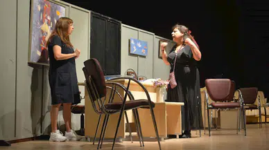 Ruh sağlığı tedavisi gören hastaların tiyatro oyunu beğeni topladı