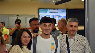 Trabzonspor'un transfer görüşmelerini sürdürdüğü Cihan Çanak, Trabzon'a geldi: