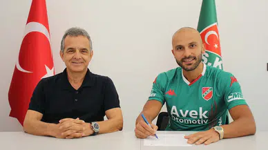 Karşıyaka'da İshak imzayı attı