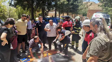 Mardin’de devrilen traktör ikiye bölündü: 3 yaralı  
