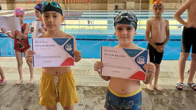 Artvin'de Yaz Tatilleri Eğlenceli ve Öğretici: "Yüzme Bilmeyen Kalmasın" Projesi Başarıyla Tamamlandı