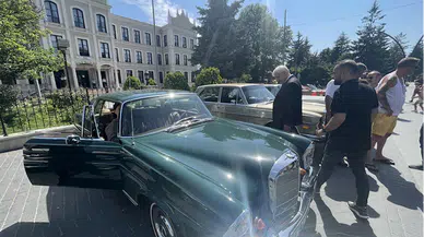 Klasik otomobil tutkunları Bolu'da buluştu