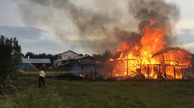 Bolu'da yayla evi, yangında küle döndü