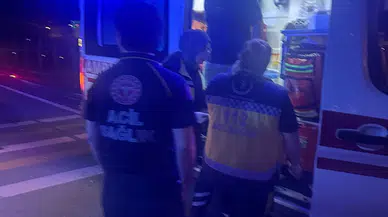 Rize'de ambulans ile otomobilin çarpıştığı kazada sağlık personeli yaralandı