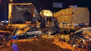 Yolcu otobüsü ile TIR çarpıştı: 14 yaralı