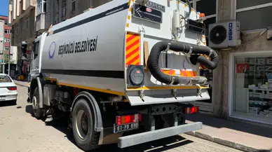 Beşikdüzü'nde Doğalgaz Altyapısı Güçleniyor, Yol Kenarları Yabani Ot Arındırmasında