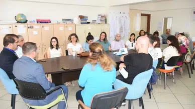 Artvin İl Millî Eğitim Müdürü Fahri Acar Öğretmenlerle Yılın Son Toplantısını Gerçekleştirdi