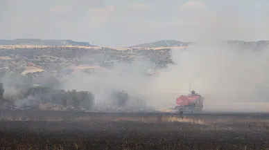 Manisa'da üç farklı noktada çıkan yangınlar kontrol altına alındı