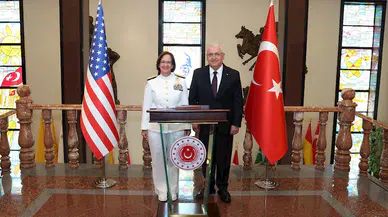Bakan Güler, ABD Deniz Kuvvetleri Komutanı Oramiral Franchetti ile görüştü