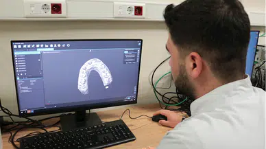 Dijital ölçüm ve 3 boyutlu yazıcılarla diş protezleri kısa sürede üretiliyor 