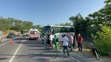 Tekirdağ'da işçi servis midibüsü ile minibüs çarpıştı; 2 ölü, 9 yaralı