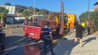 Çanakkale'de kamyonet, TIR'a arkadan çarptı: 2 ölü