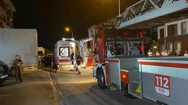 Düzce'de merdiven boşluğunda yanan kartonlardan çıkan dumandan 7 kişi etkilendi